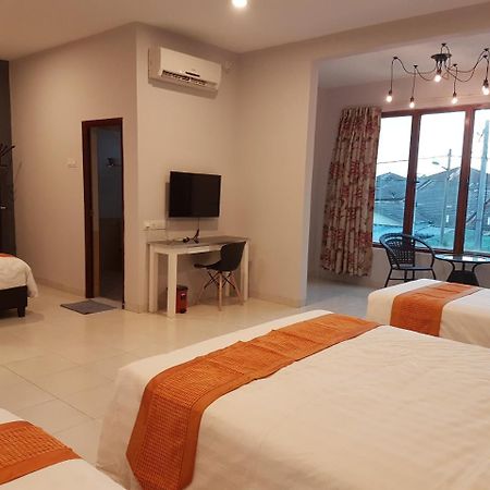 White House Homestay Ipoh Esterno foto