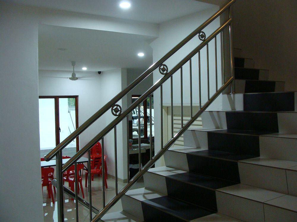 White House Homestay Ipoh Esterno foto