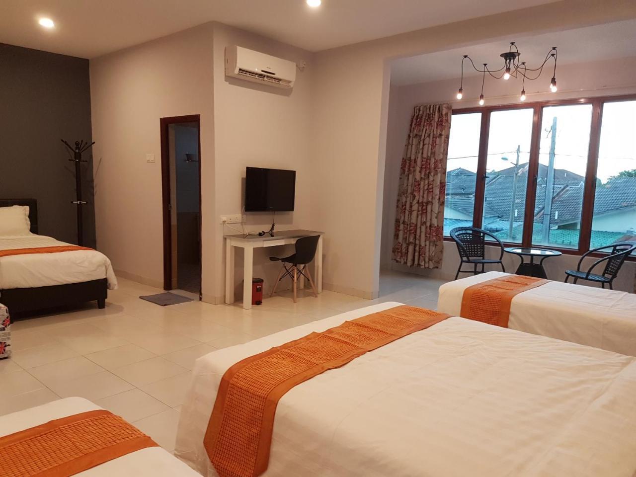 White House Homestay Ipoh Esterno foto