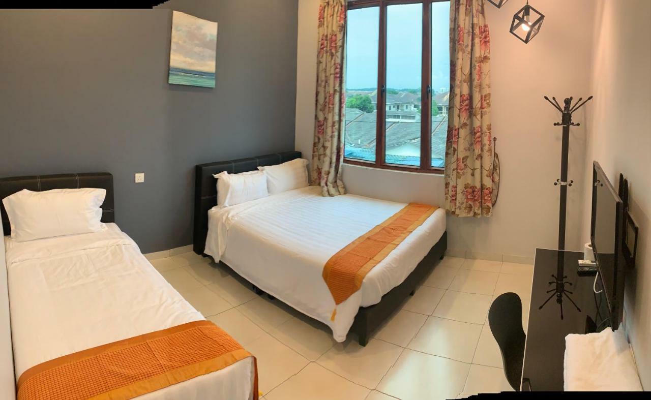 White House Homestay Ipoh Esterno foto